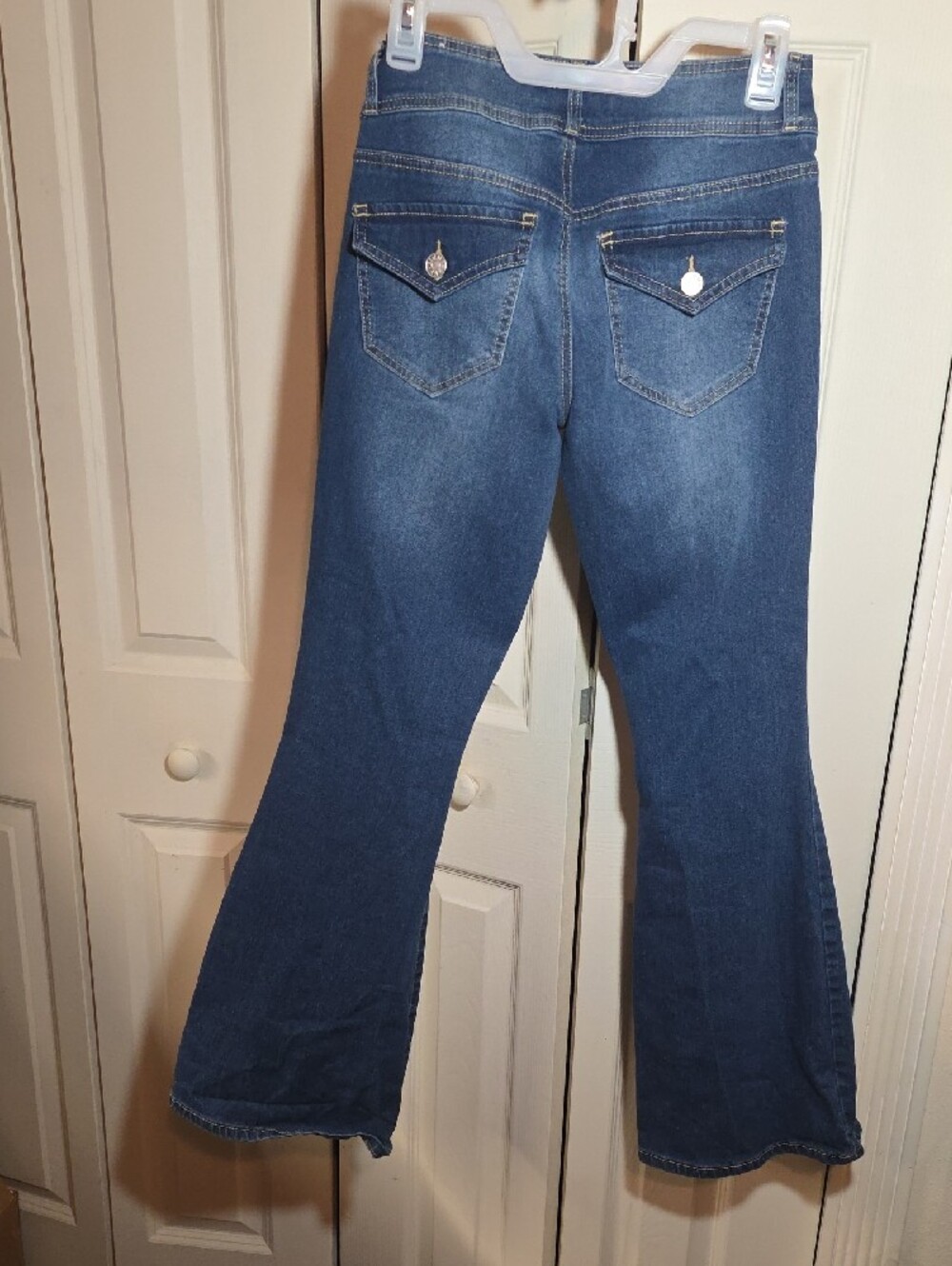 Gemma Rae Women's Medium Wash Flare Jeans - Picture 5 of 6